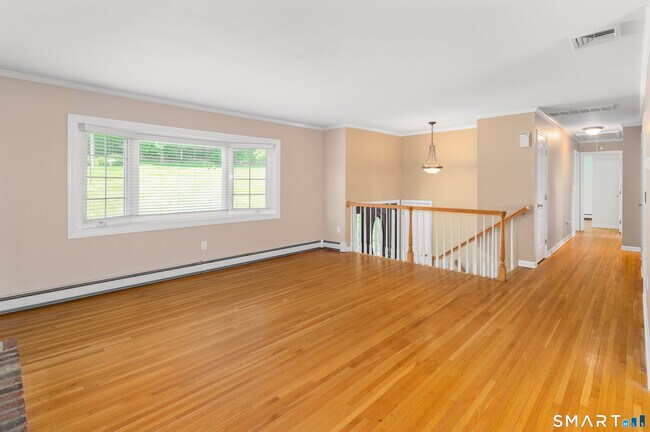 Photo - 77 Obtuse Rd S