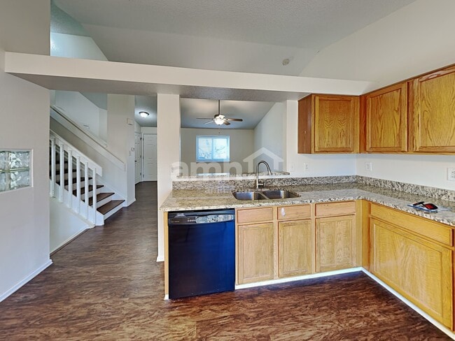 Photo - 12034 Glencoe St