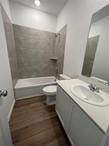 Photo - 8024 Acanthus St