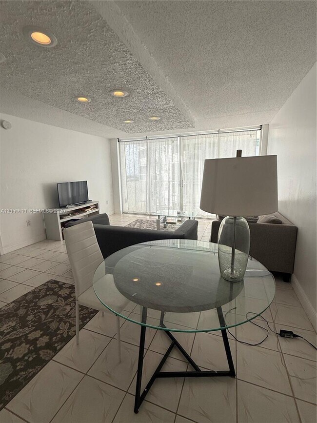 5838 Collins Ave Unit 7E