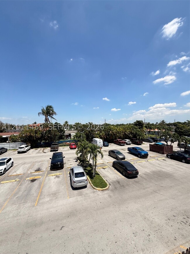 Photo - 1755 W 60th St Unit D312