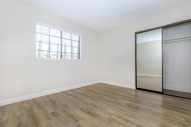 Hollister Creek Apartments