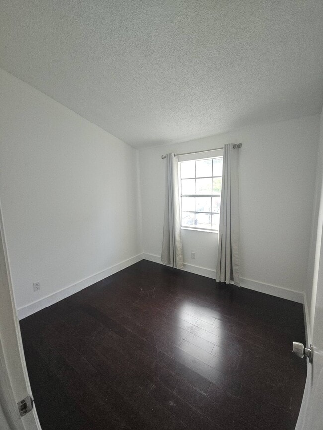 Photo - 2925 Belmont Ln