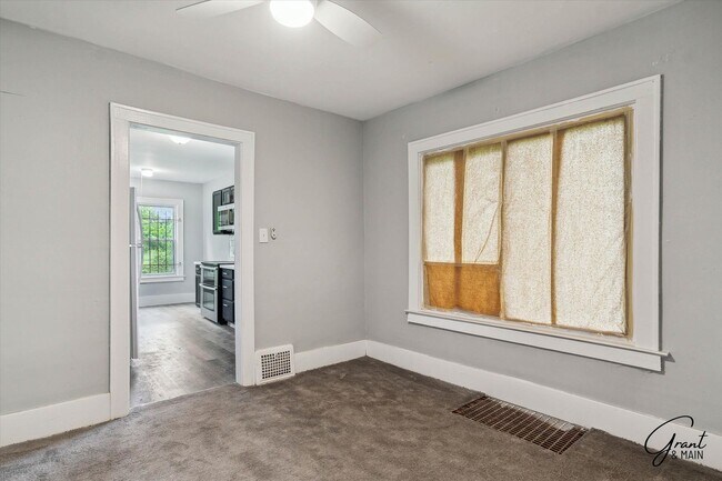 Photo - $1,200/month - 3 Bed 1 Bath Single Family ...