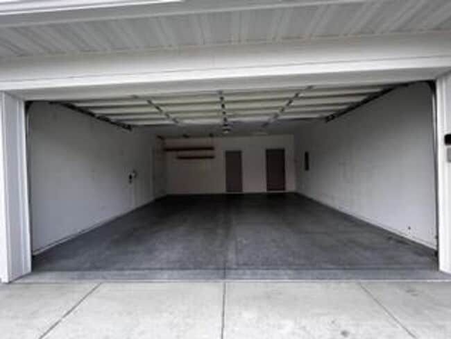 Building Photo - Beautiful single-level home in Bozeman
