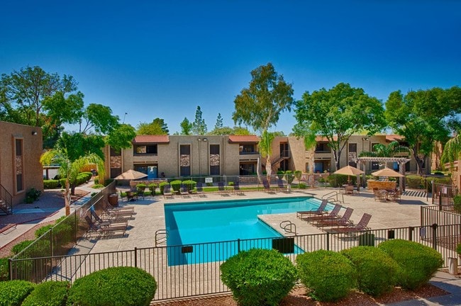 Heated Pool - Waterford On Tatum