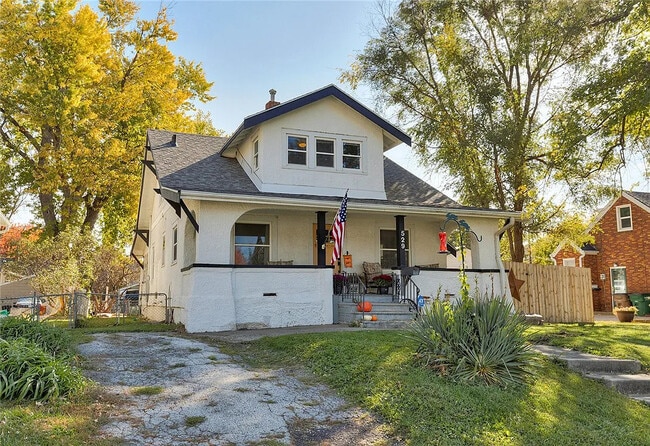 Photo - 529 10th St