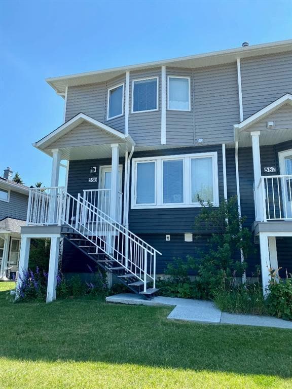 Building Photo - 586 Regal Pk NE