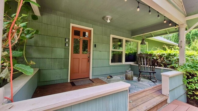 Photo - Spacious 3 Bed Southwest Portland Home with a Huge Backyard!