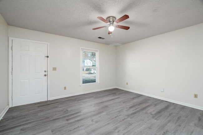 Photo - 118 Roberta Dr Unidad A