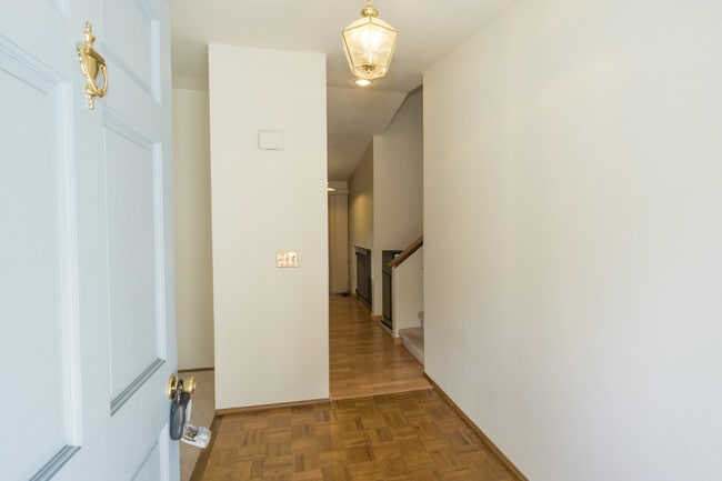 Photo - 16708 SE 40th Pl
