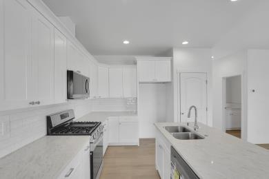 Photo - 757 Creative Way