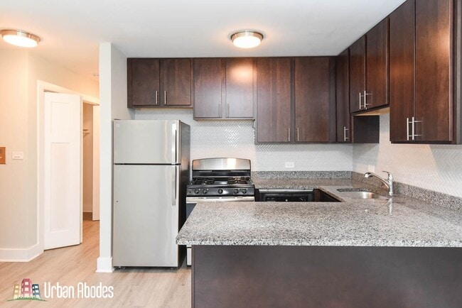 Photo - 1437 N Dearborn St Unit 2J