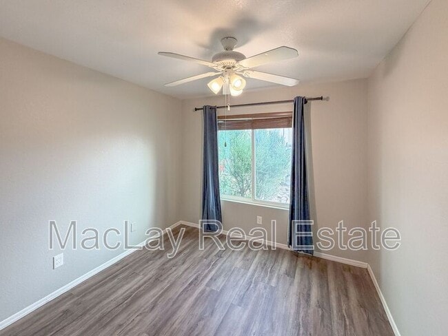 Photo - 2934 E Blackhawk Dr
