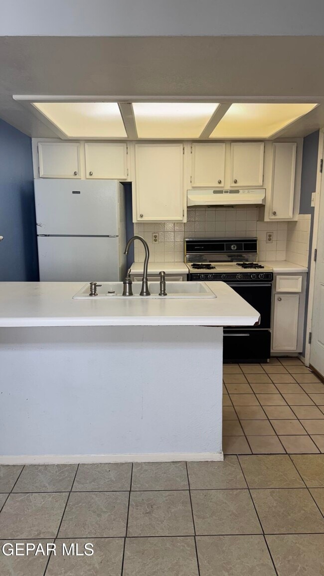 Photo - 10613 Springwood Dr