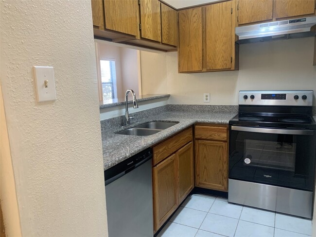 Photo - 2710 Grants Lake Blvd Unit C11