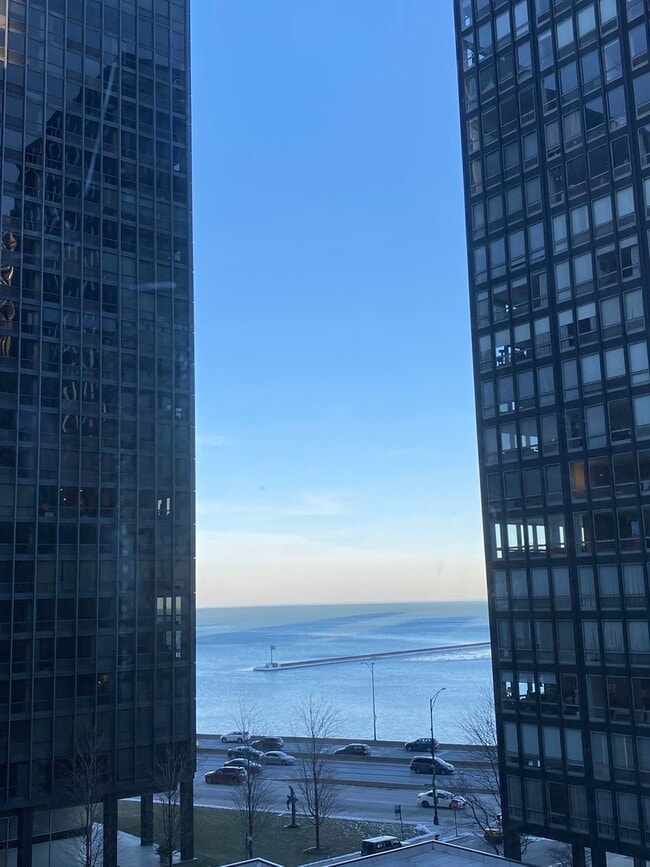 Photo - 260 E Chestnut St Unit 708