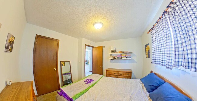 Photo - 3D Tour Available - Fenced-in Yard + Garag...