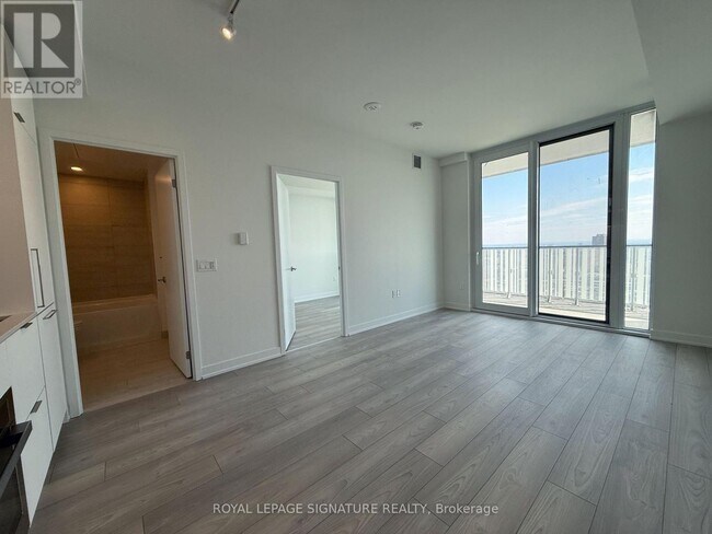 Photo - 1 Fairview Rd E Unit 1713