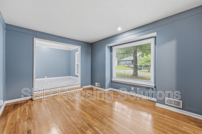 Photo - 12812 Bristol Ave