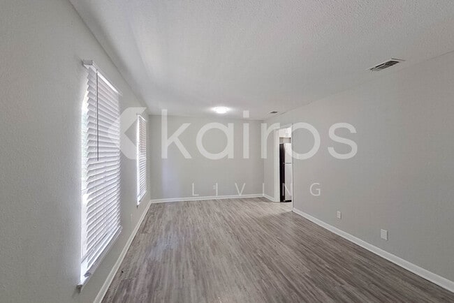 5617 Vista Bonita Dr S