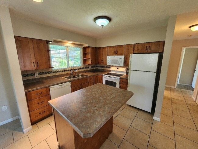 Photo - 4513 Saxon Dr