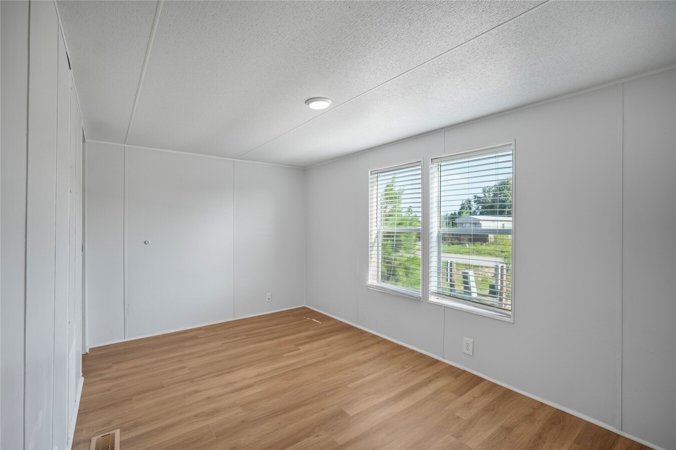 Photo - 71 Rd 5221