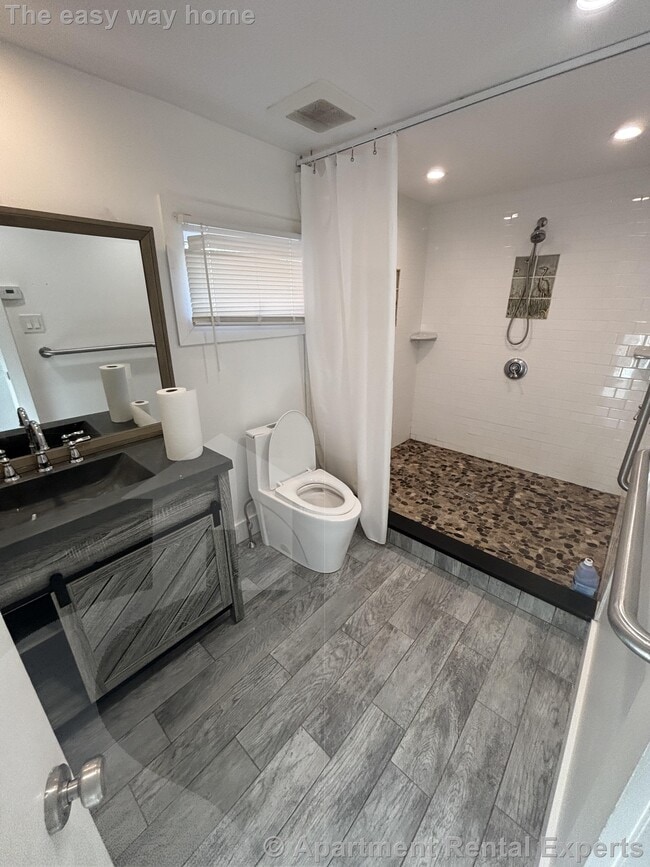 Photo - 2 Appian Way Unit #1