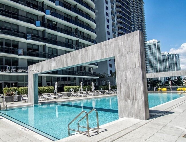 Photo - 45 SW 9th St Unidad 3501