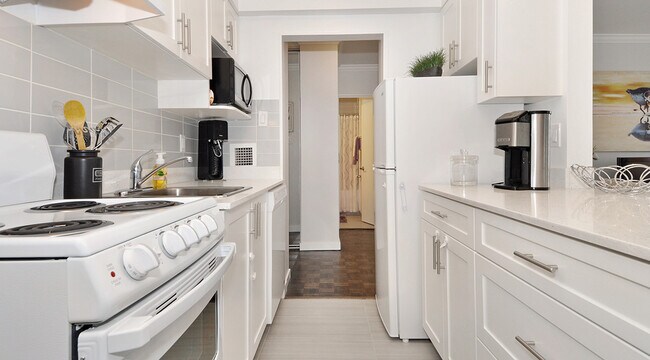 Photo - Pacific Beach Apartments Unit 00405