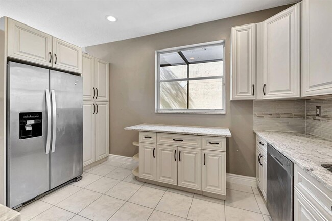 Photo - 5861 NW 122nd Way