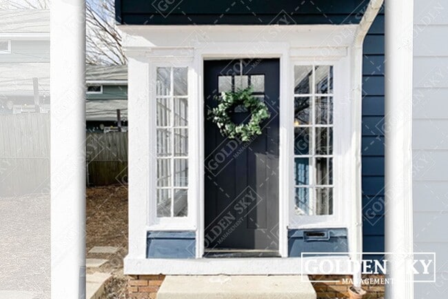 Photo - 4910 Winthrop Ave