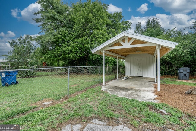 Photo - 175 E Main St