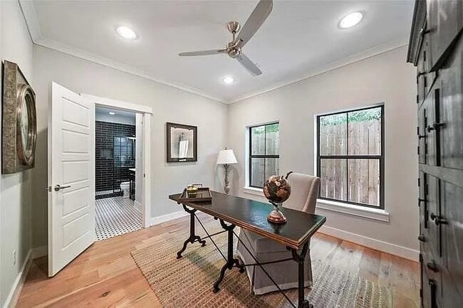 Photo - 414 Hyde Park Blvd