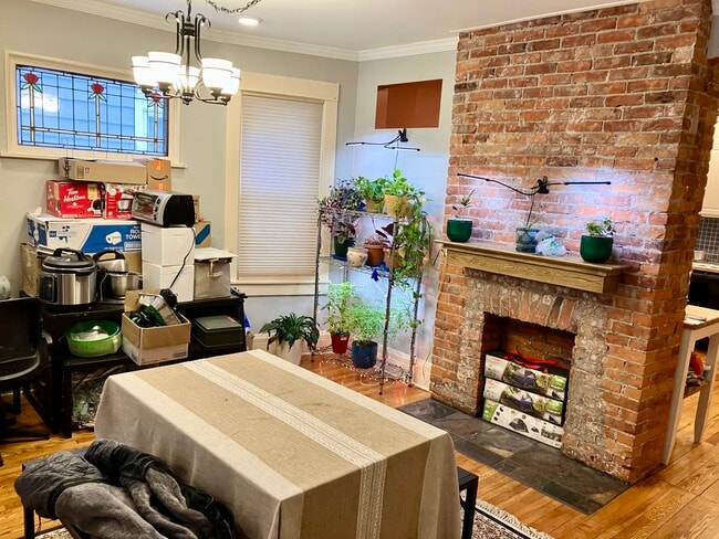 Building Photo - 67 Olcott Ave Unit Lower