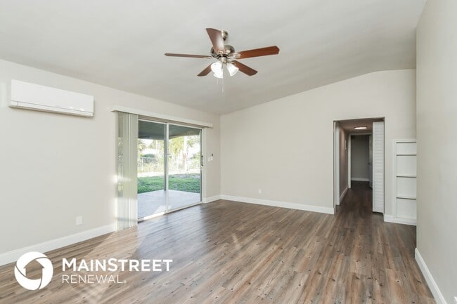 Photo - 514 4th Pl SW