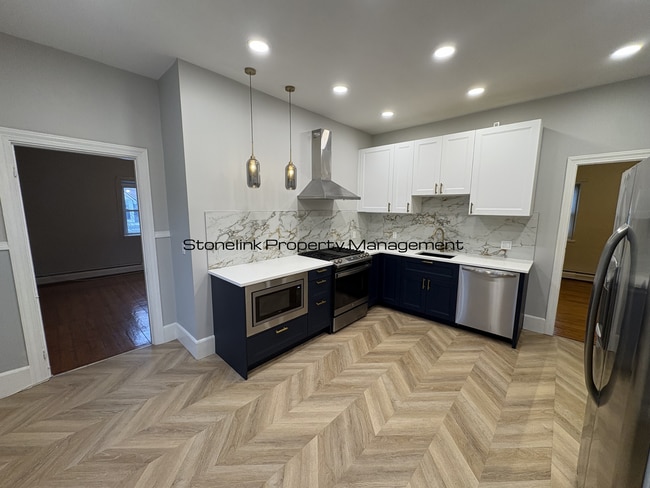Photo - 124-126 Vinton Street Unit 3