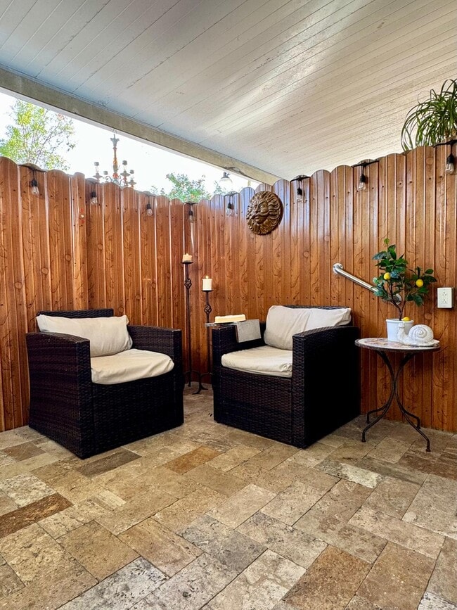 Photo - 2542 Monroe St Unit 2