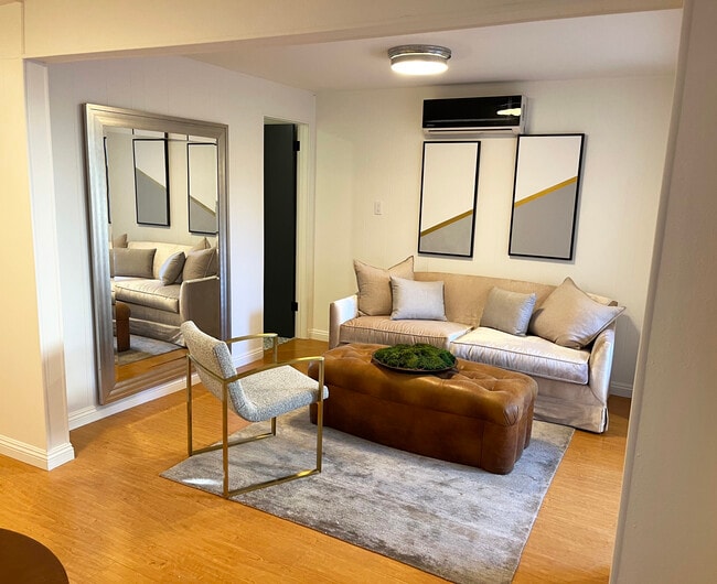 Sala de estar - 1795 San Pasqual St Unidad Guesthouse