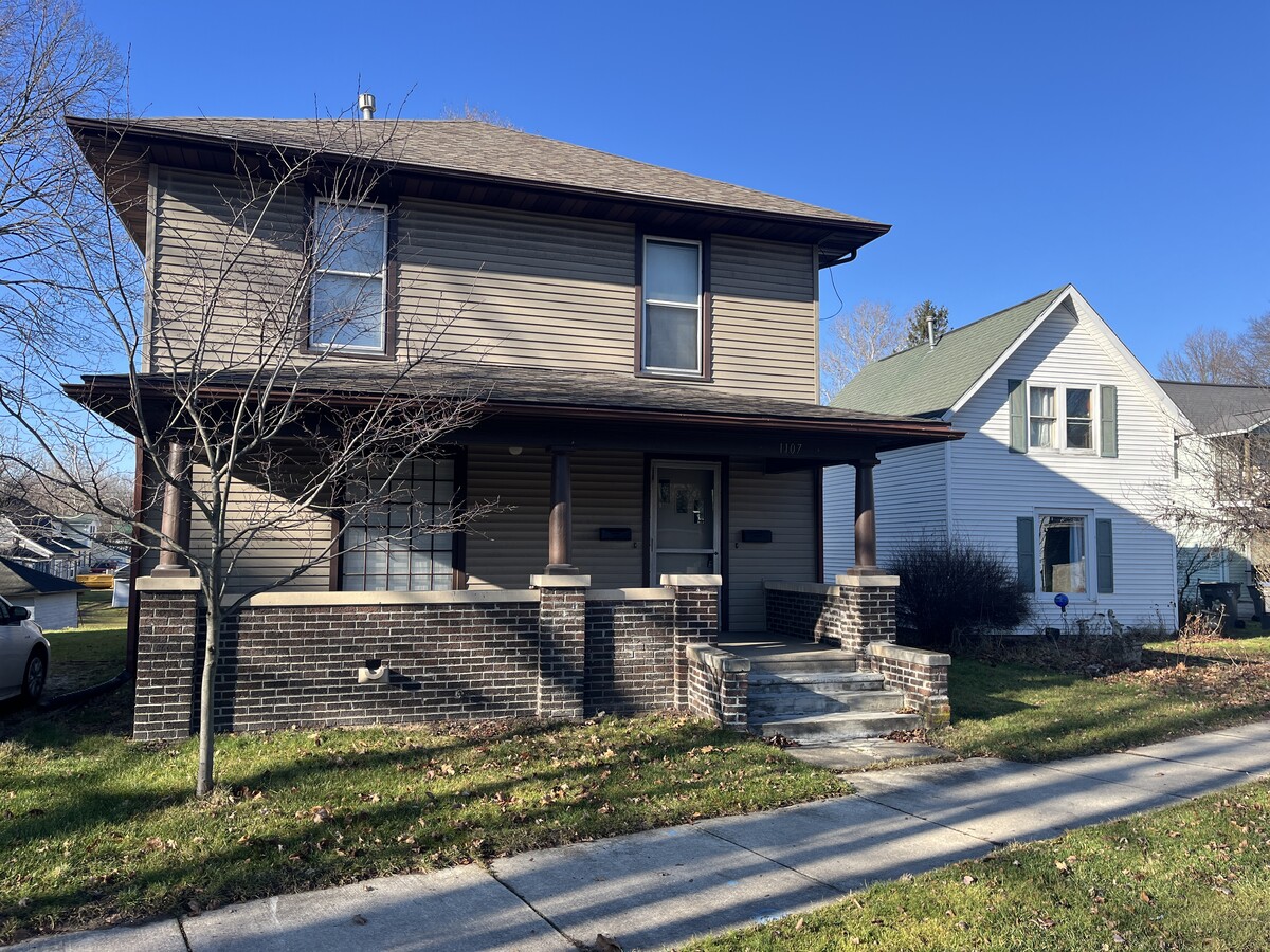 Photo - 1107 S Main St Unidad 1107 S Main St A