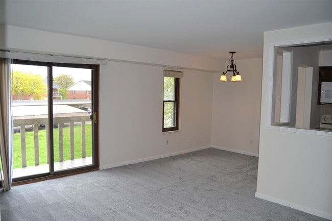 Photo - 31993 W 12 Mile Rd Unidad 204