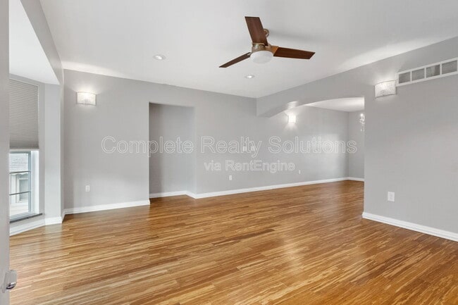 Photo - 5339 Vine Ave