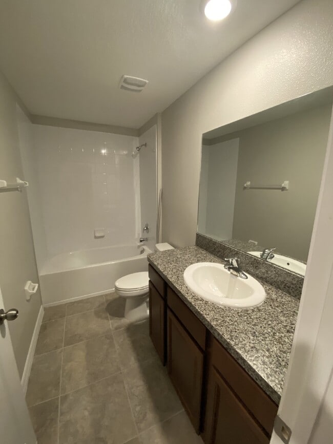 Photo - "Spacious 4-Bed, 2-Bath Gem with 1936 Sq Ft of Comfort in Riverview, FL!"