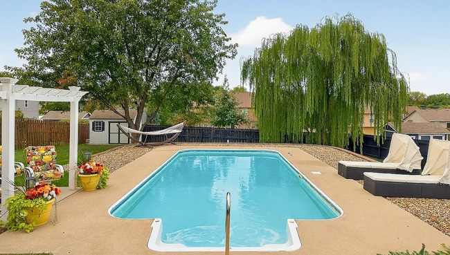 Photo - 4410 N 122nd St