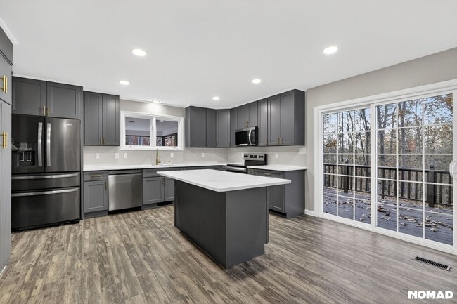 Photo - 1142 Kendall Mill Rd