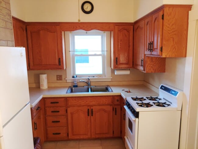 Photo - 2215 Prospect St