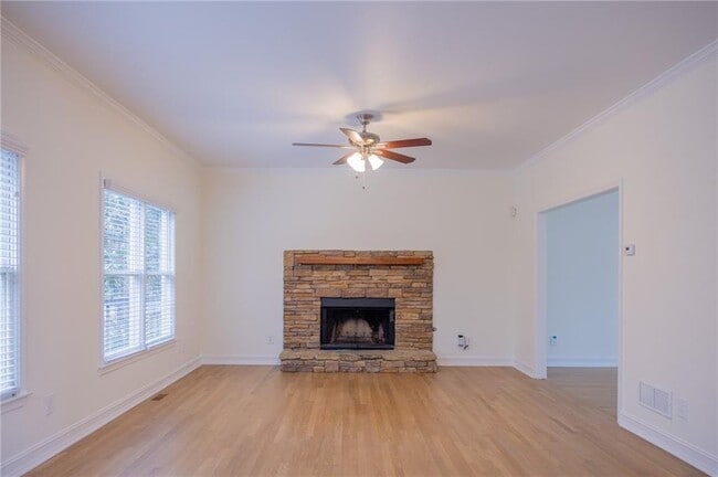 Photo - 1800 Riverglen Dr NW