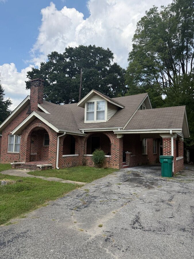 Photo - 1820 S Highland Ave