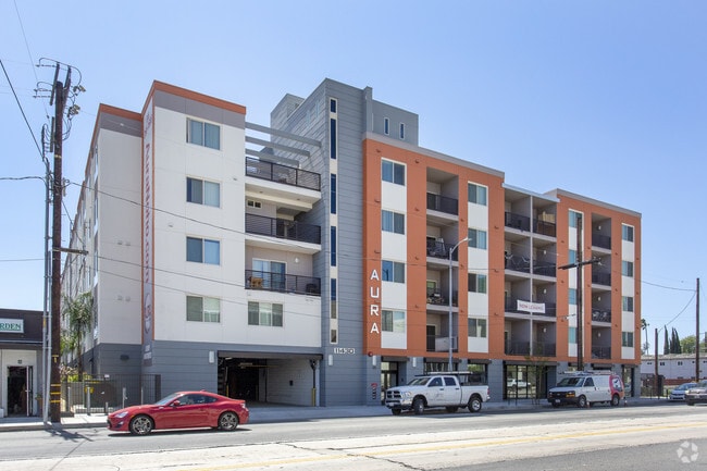 Aura NoHo Luxury Apartments