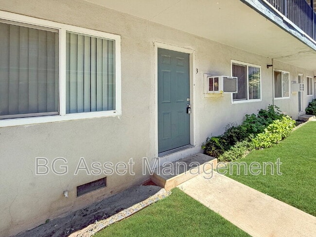 Building Photo - 1938 Ethan Wy Unit 3